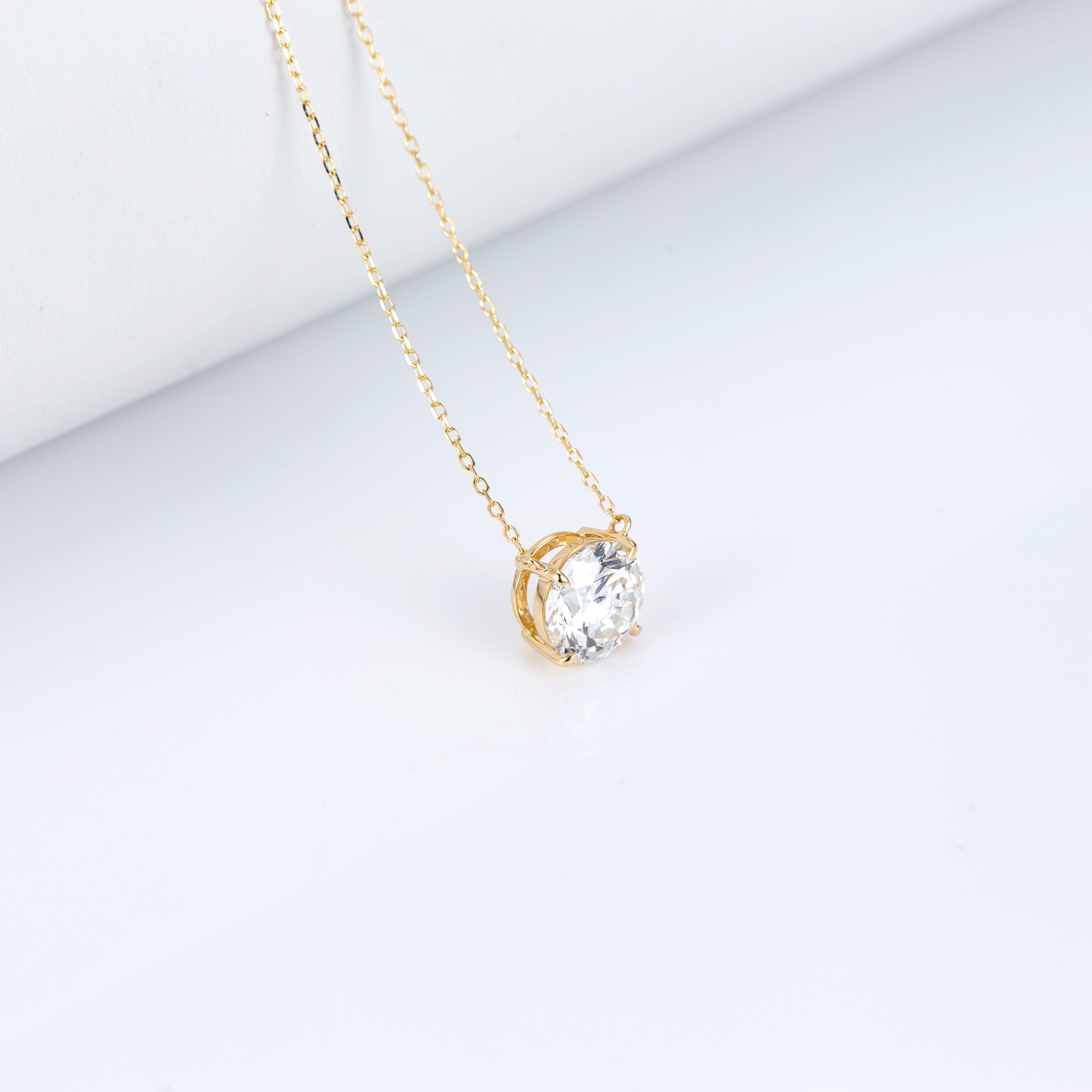 Solitaire Brilliant Pendant