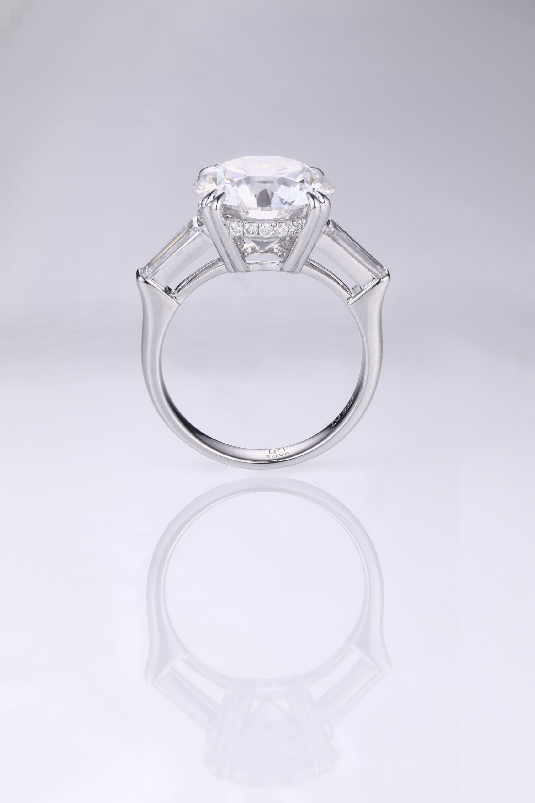 Luminara Solitaire Ring