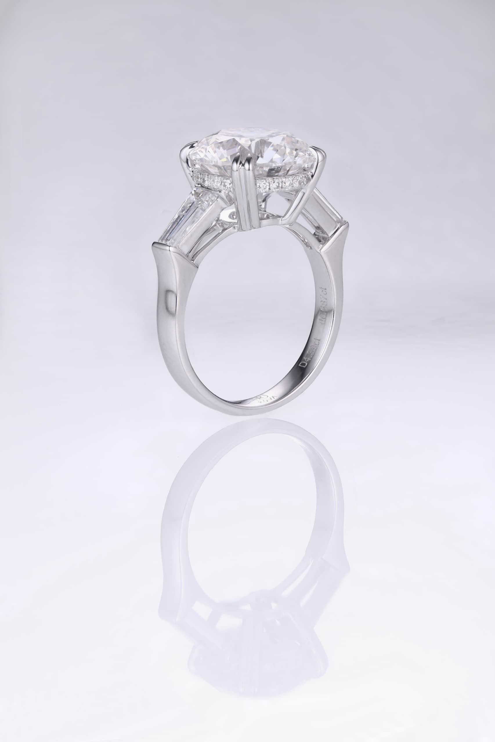 Luminara Solitaire Ring